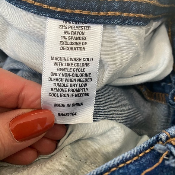 True Craft Women’s Mid Rise Slim Boot Blue Medium Wash Size 6 - Picture 11 of 14